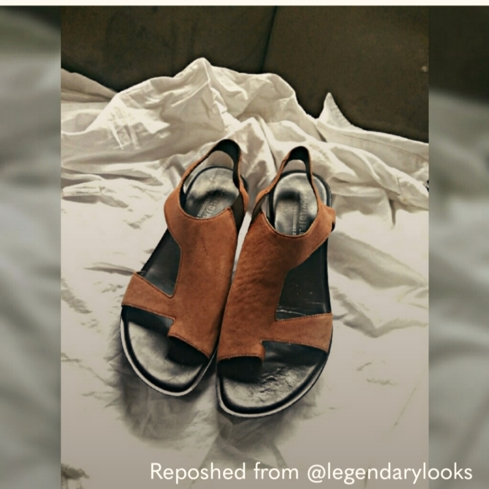 Women's shoes